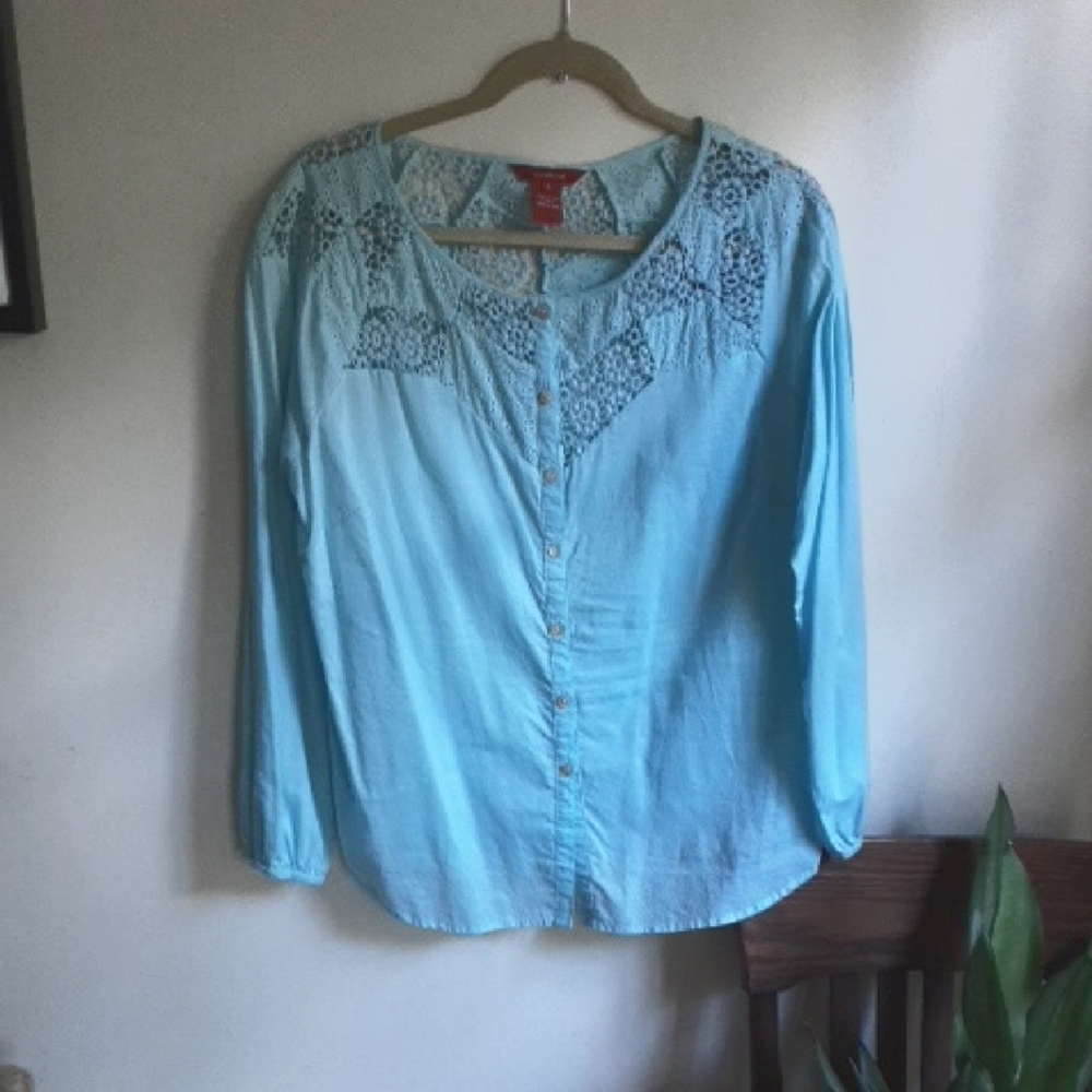 Sundance Light Blue Lace Accent Blouse